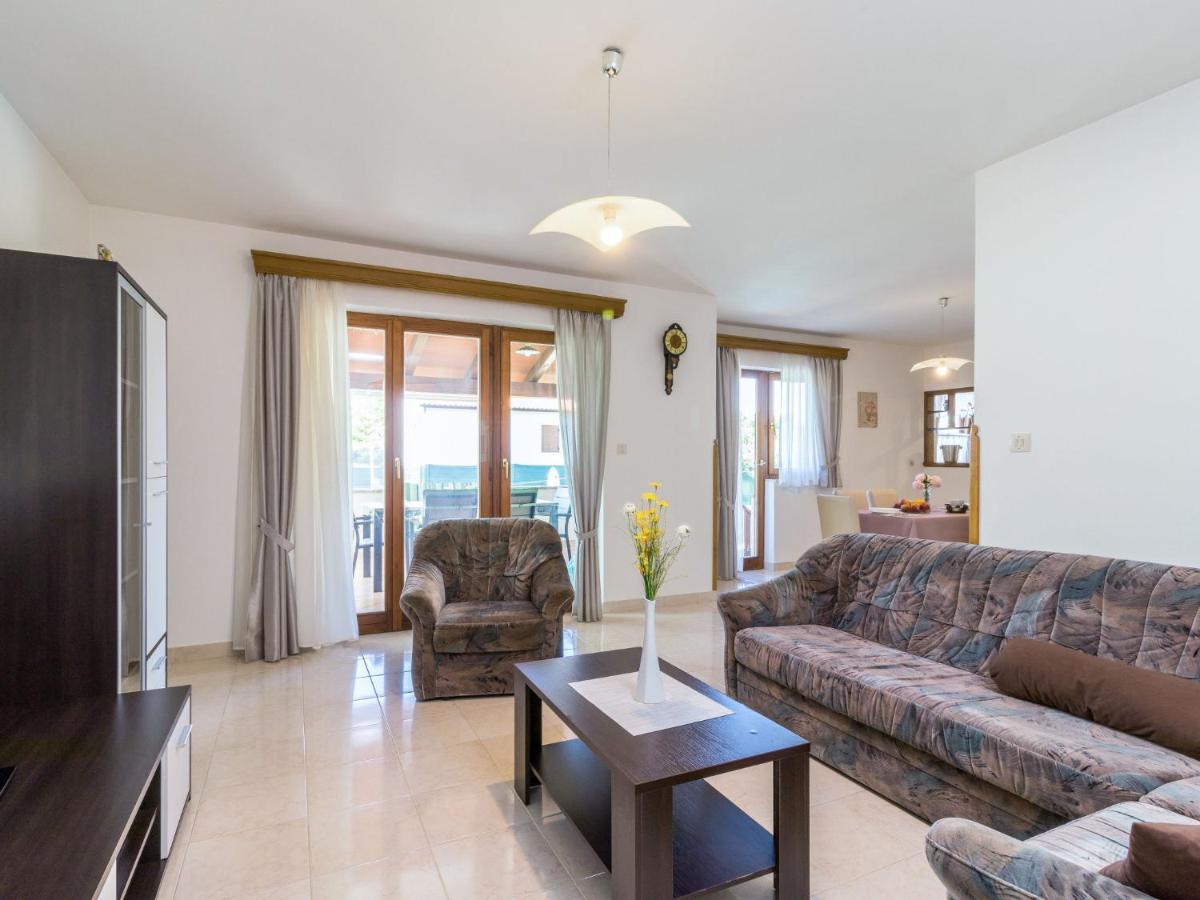 מוטובון Holiday Home Poje - Mvn251 By Interhome מראה חיצוני תמונה